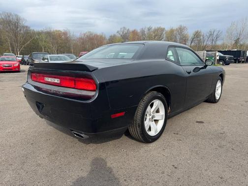 Black 2013 Dodge Challenger SXT