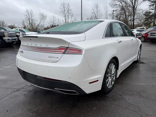 2017 Lincoln MKZ Base