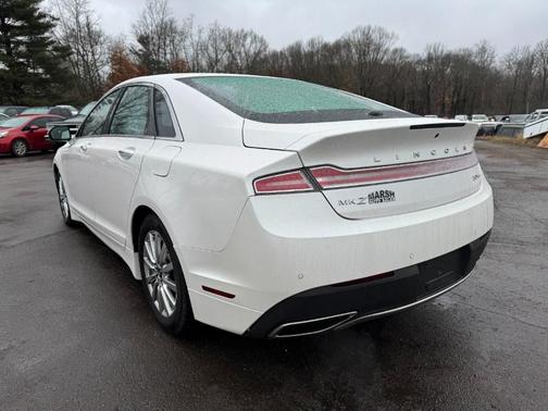 2017 Lincoln MKZ Base