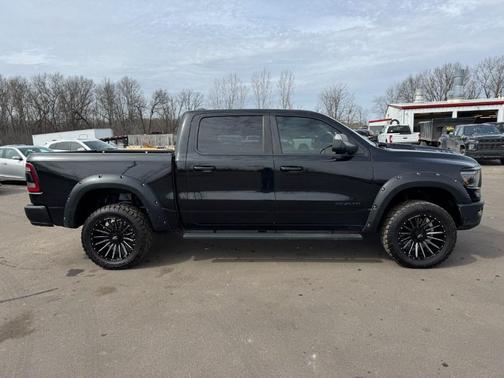 Diamond Black Crystal Pearl 2019 RAM 1500 Rebel
