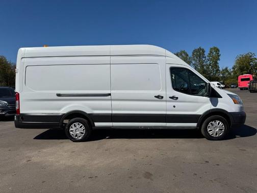 2016 Ford Transit-250 Base