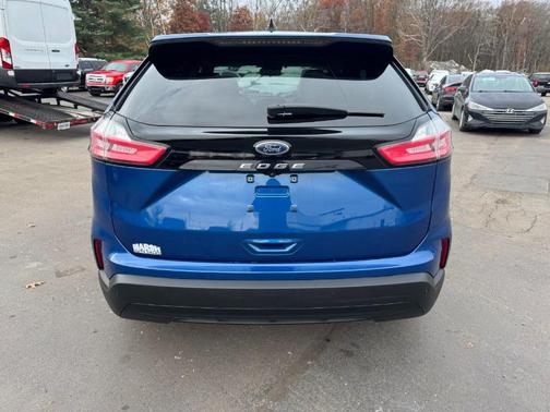 2021 Ford Edge SE