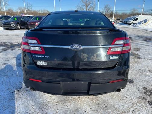 2016 Ford Taurus SHO