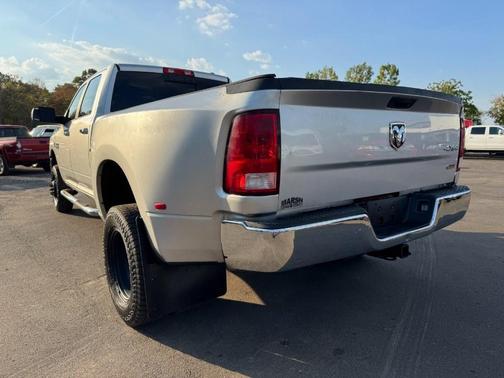 2012 RAM 3500 SLT