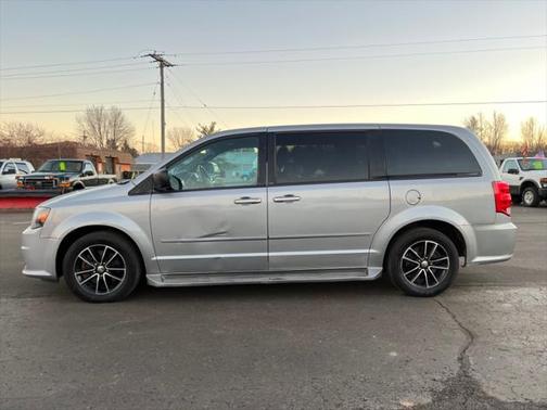 Billet Silver Metallic Clearcoat 2014 Dodge Grand Caravan AVP/SE