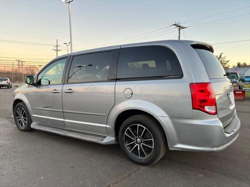 Billet Silver Metallic Clearcoat 2014 Dodge Grand Caravan AVP/SE