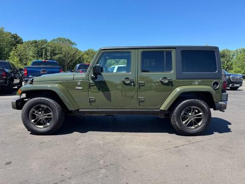 2016 Jeep Wrangler Unlimited Sahara