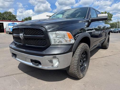 2017 RAM 1500 SLT