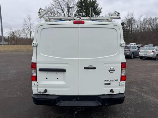 2015 Nissan NV Cargo NV2500 HD S V6