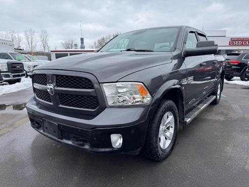 2018 RAM 1500 SLT