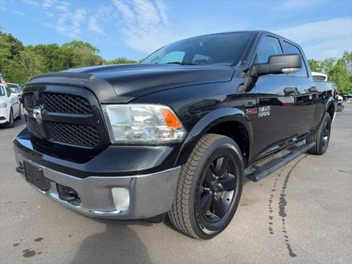 2018 RAM 1500 SLT