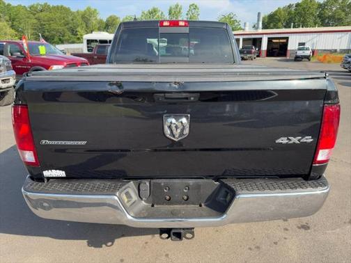 2018 RAM 1500 SLT
