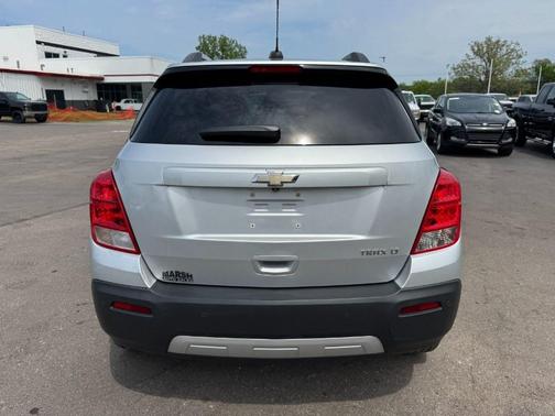 Silver Ice Metallic 2016 Chevrolet Trax LT