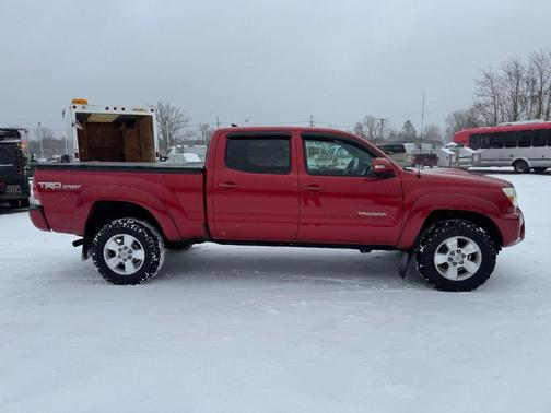 2015 Toyota Tacoma Base