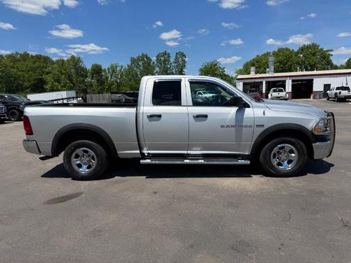Bright Silver Metallic Clearcoat 2012 RAM 1500 ST