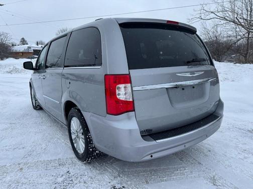 2013 Chrysler Town & Country Limited