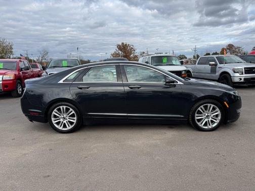 2014 Lincoln MKZ Base