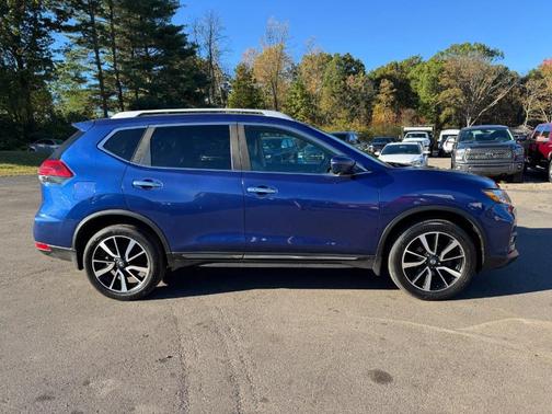 2017 Nissan Rogue SL