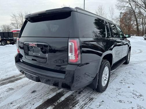 2017 GMC Yukon XL SLE