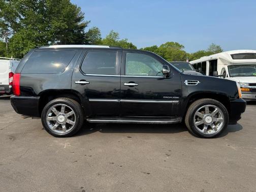 2012 Cadillac Escalade Luxury