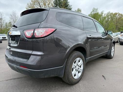 2017 Chevrolet Traverse LS