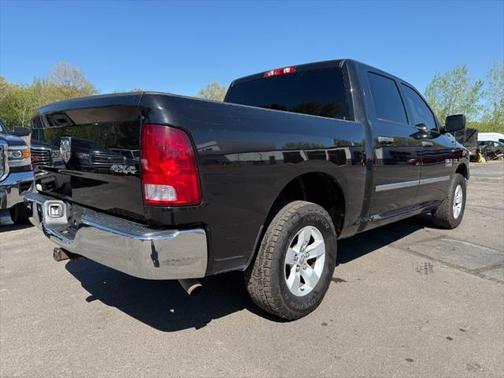 2016 RAM 1500 ST