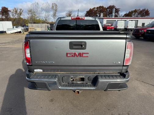2018 GMC Canyon SLE