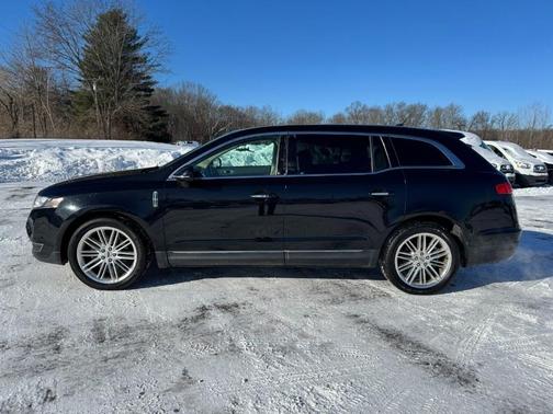 2019 Lincoln MKT Reserve