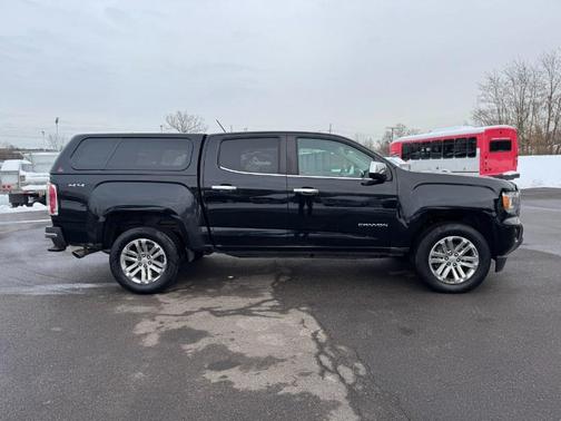 2017 GMC Canyon SLT