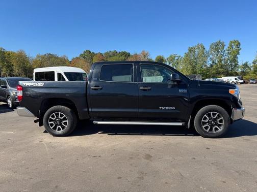 2014 Toyota Tundra SR5