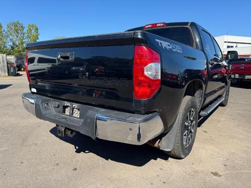 2014 Toyota Tundra SR5