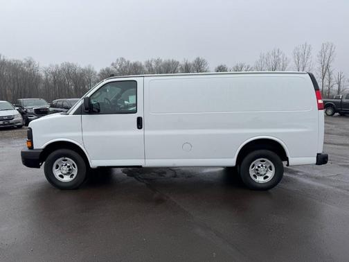 2016 Chevrolet Express 2500 1WT