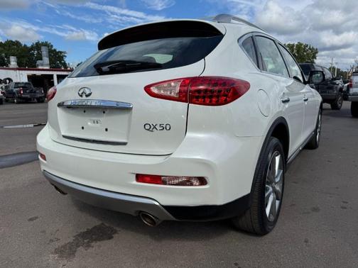 2017 INFINITI QX50 Base