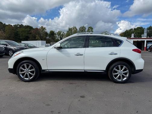 2017 INFINITI QX50 Base