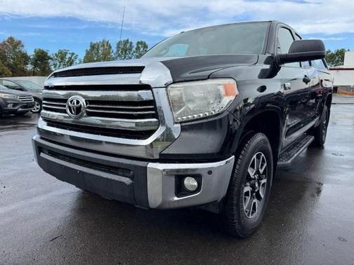 2017 Toyota Tundra SR5