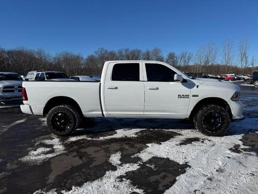 2015 RAM 1500 Sport
