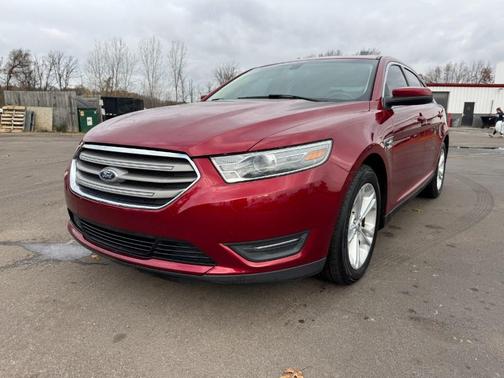 2014 Ford Taurus SEL