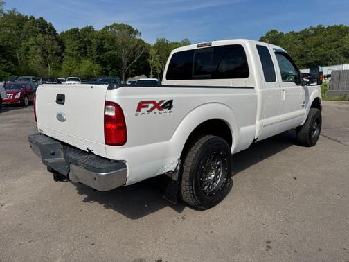 White 2012 Ford F-250 Lariat