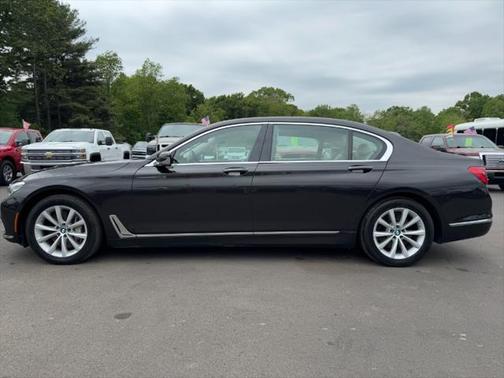 2017 BMW 750 i xDrive