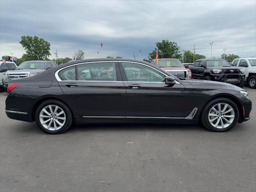 2017 BMW 750 i xDrive