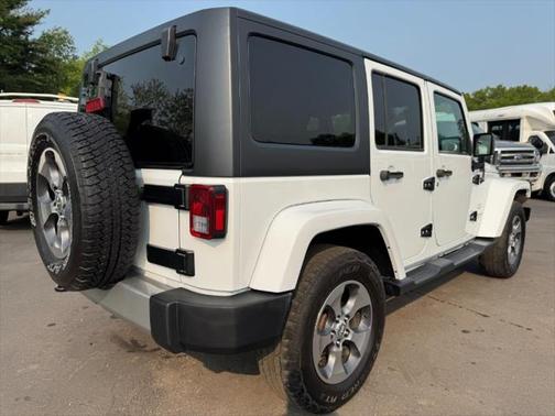 2017 Jeep Wrangler Unlimited Sahara