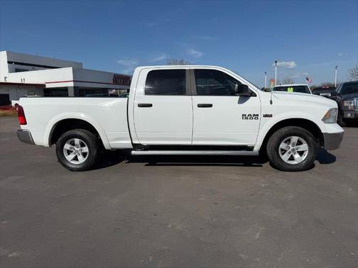 2017 RAM 1500 SLT