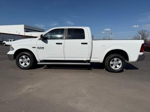 2017 RAM 1500 SLT