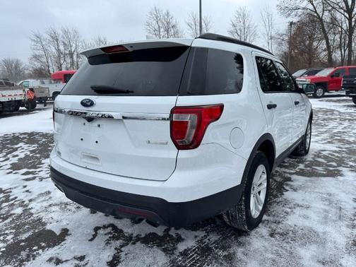 2016 Ford Explorer Base