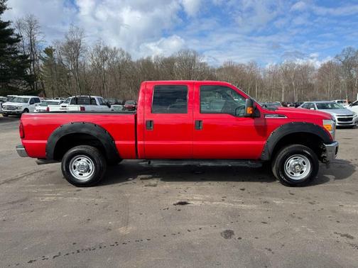 Red 2015 Ford F-250 XLT