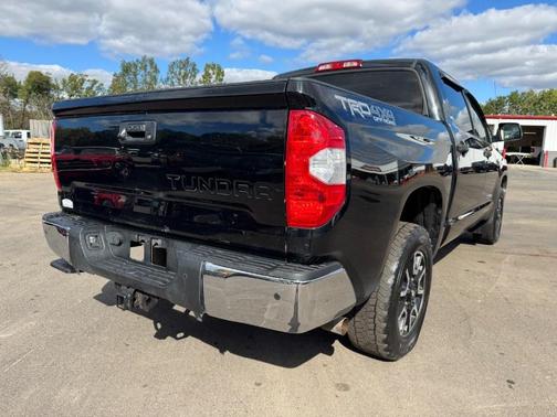 2016 Toyota Tundra SR5