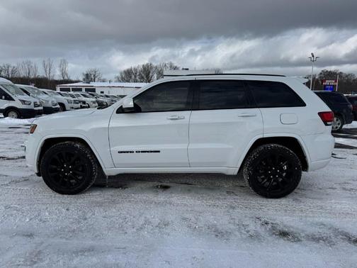 2021 Jeep Grand Cherokee Laredo