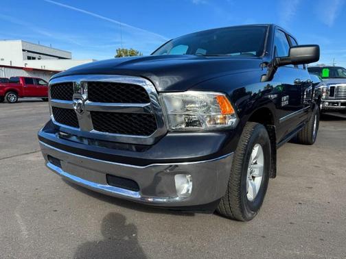 2016 RAM 1500 SLT
