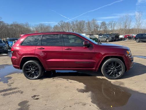 2017 Jeep Grand Cherokee Altitude