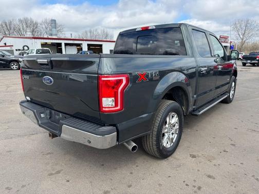 Gray 2015 Ford F-150 XLT